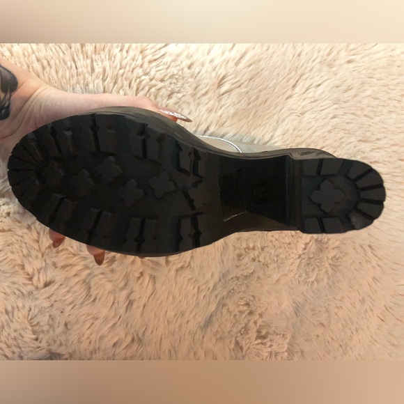 Silver platform bootie heels - Picture 4 of 6